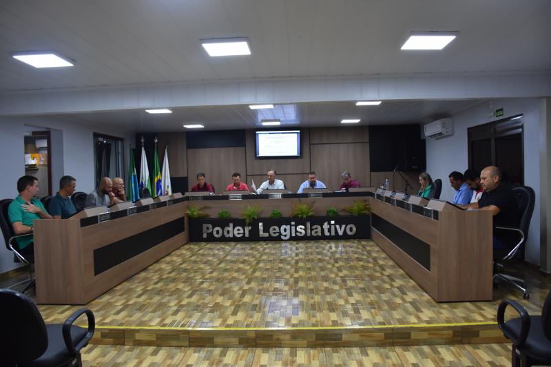 Vereadores aprovam contas do exercício financeiro 2021 do município de Laranjeiras do Sul
